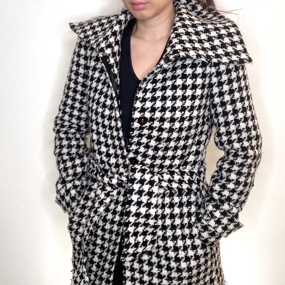 Black & Cream Pied-de-Poule Wool jacket in XXS. Made in Canada - Picture 5 of 5